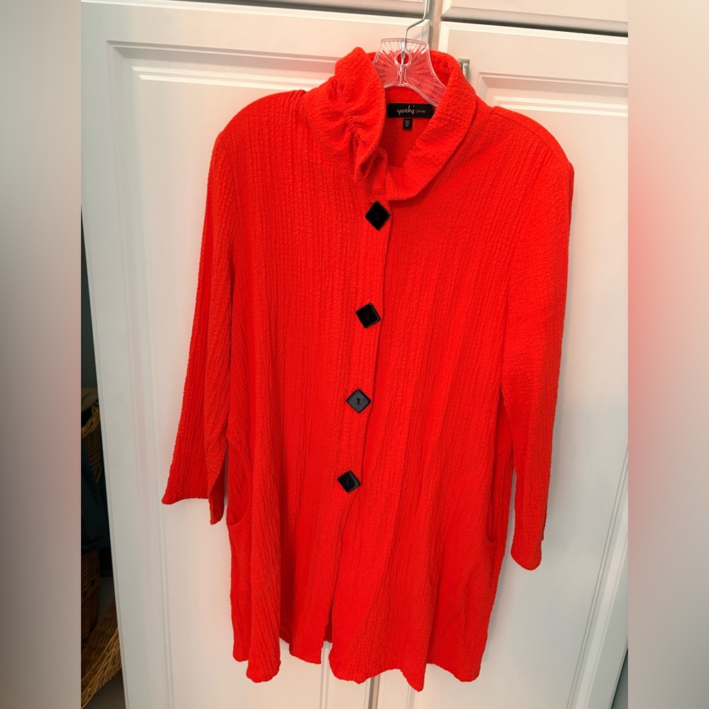 Yushi’s Women's Blouse with Ruched Collar and Artsy Black Buttons